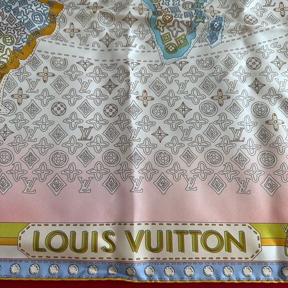 Louis Vuitton Multicolor Monogram World Map Print Silk Square Scarf new with box - Picture 8 of 10
